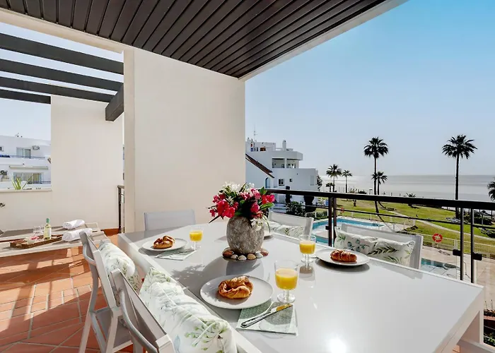 Apartment Sunrise Front - Del Mar *