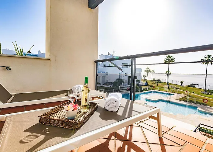 Sunrise Front - Del Mar Apartment Casares